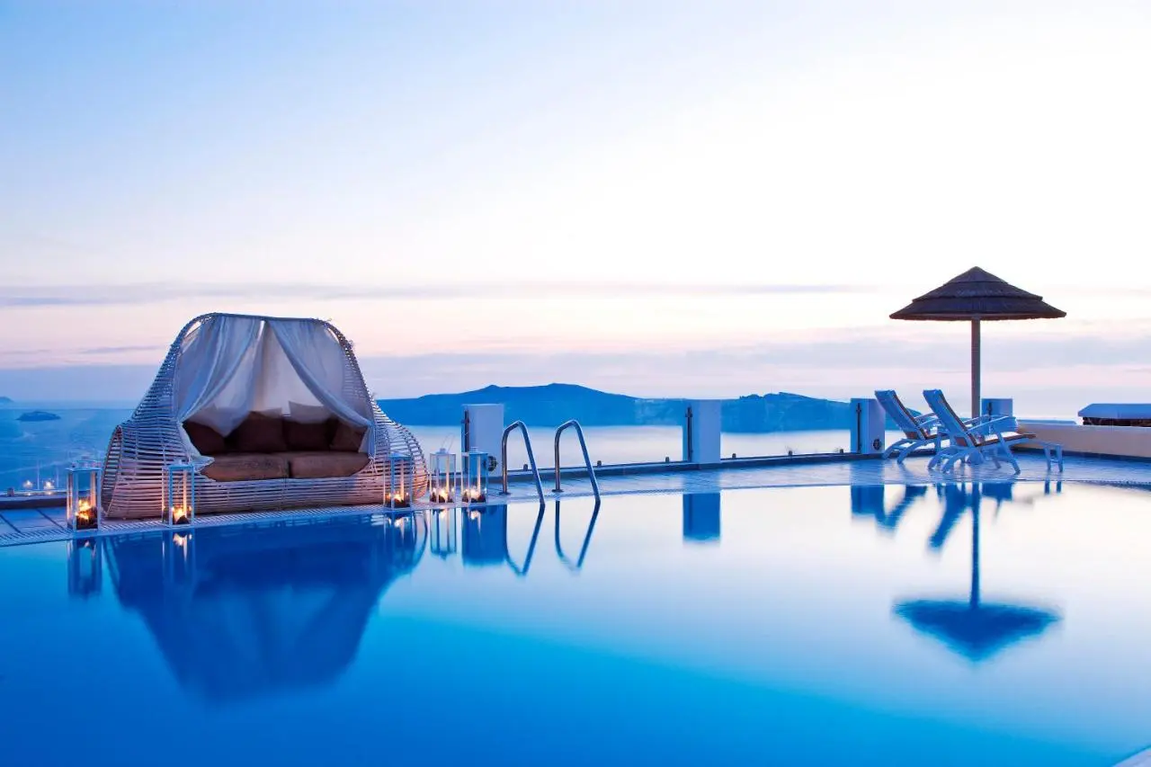 hotels luxe santorin
