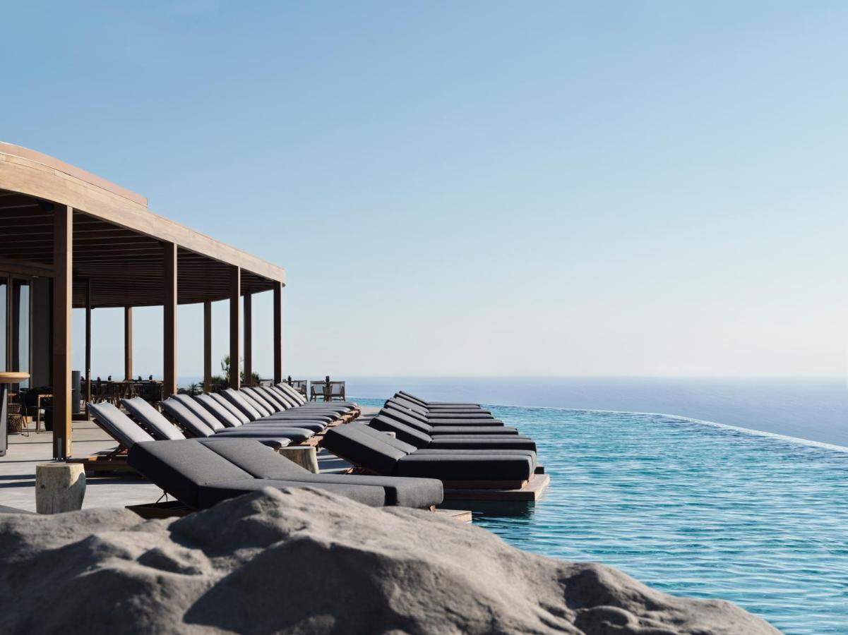 hotels luxe santorin